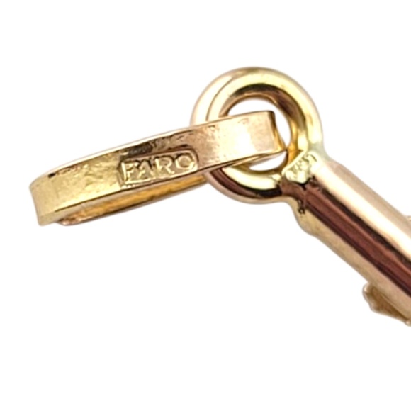 14 Karat Yellow Gold Crucifix Pendant #21328 - Picture 3 of 9